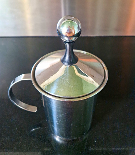 Manual milk frother - milk,